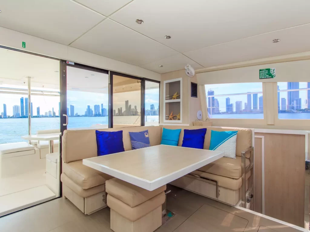 43 FT’  Yacht Catamaran