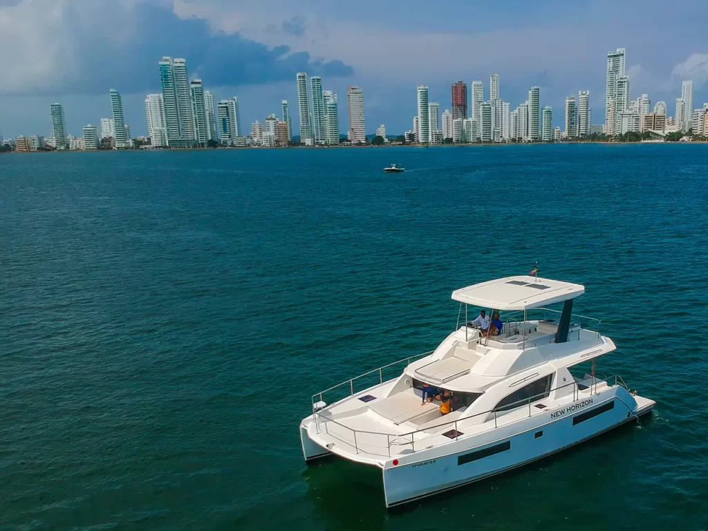 43 FT’  Yacht Catamaran