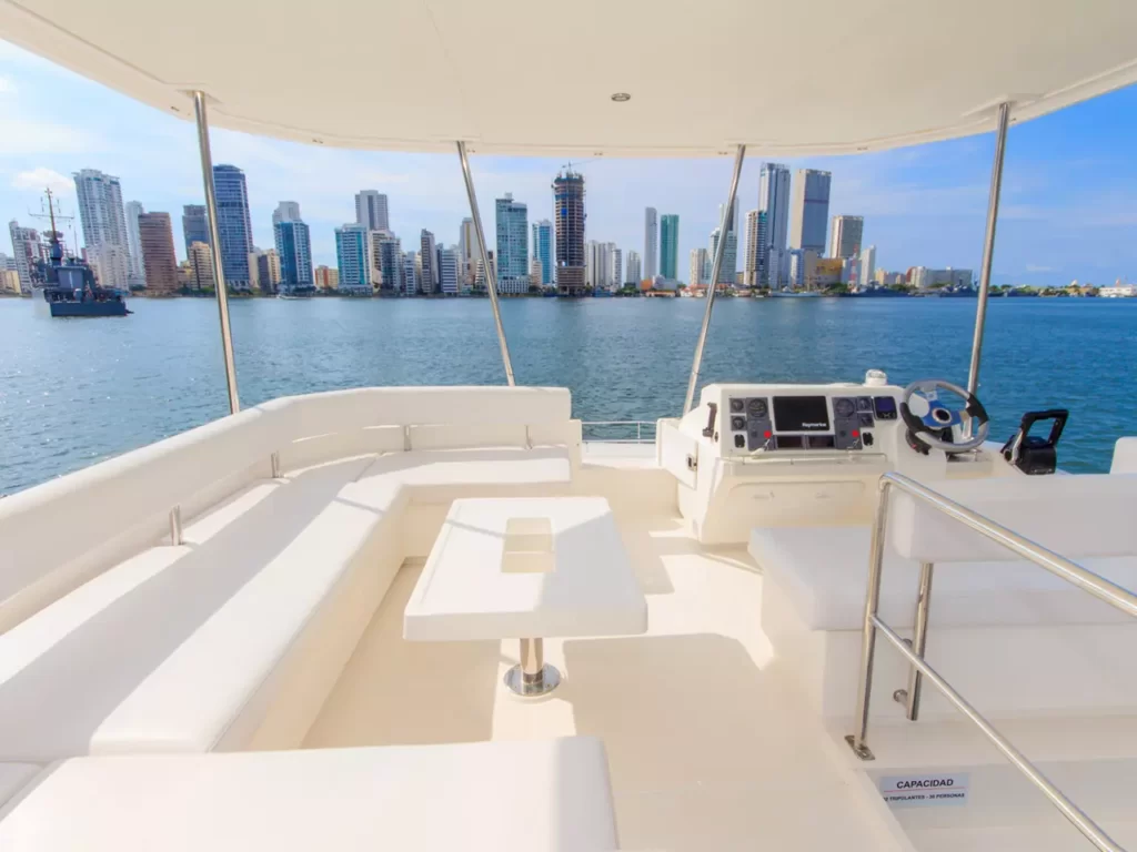 43 FT’  Yacht Catamaran