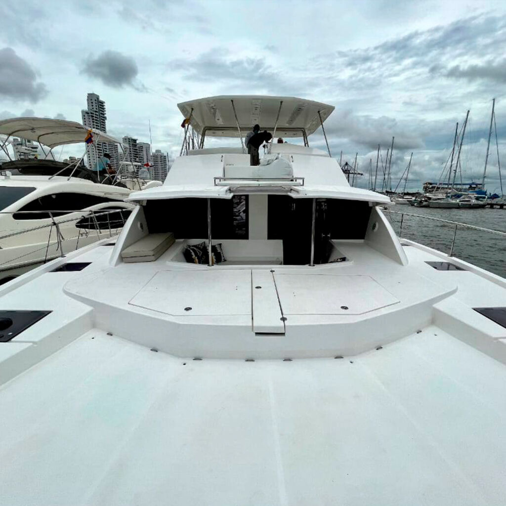 52 FT’ Catamaran Yacht