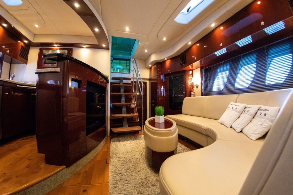 62 FT’ Sea Ray Yacht