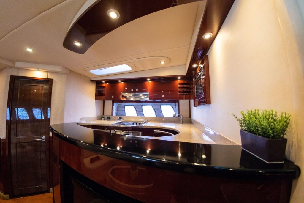 62 FT’ Sea Ray Yacht
