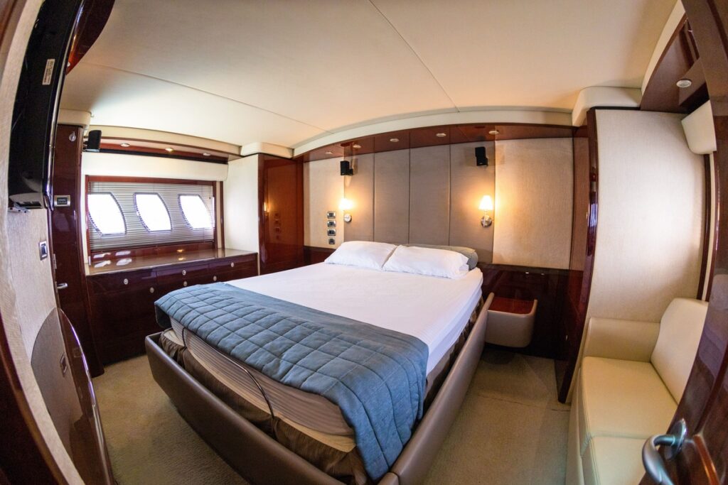 62 FT’ Sea Ray Yacht