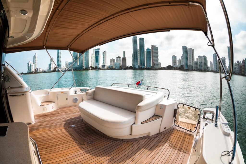 62 FT’ Sea Ray Yacht