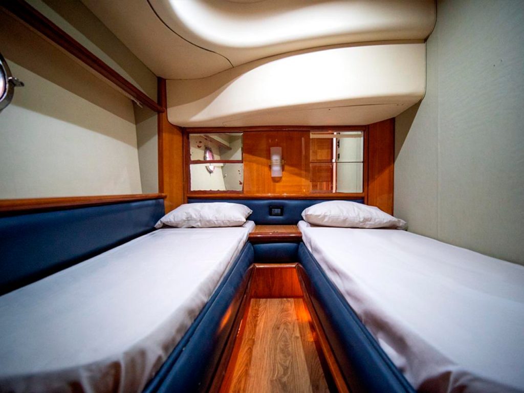 62 FT’ Azimut Yatch