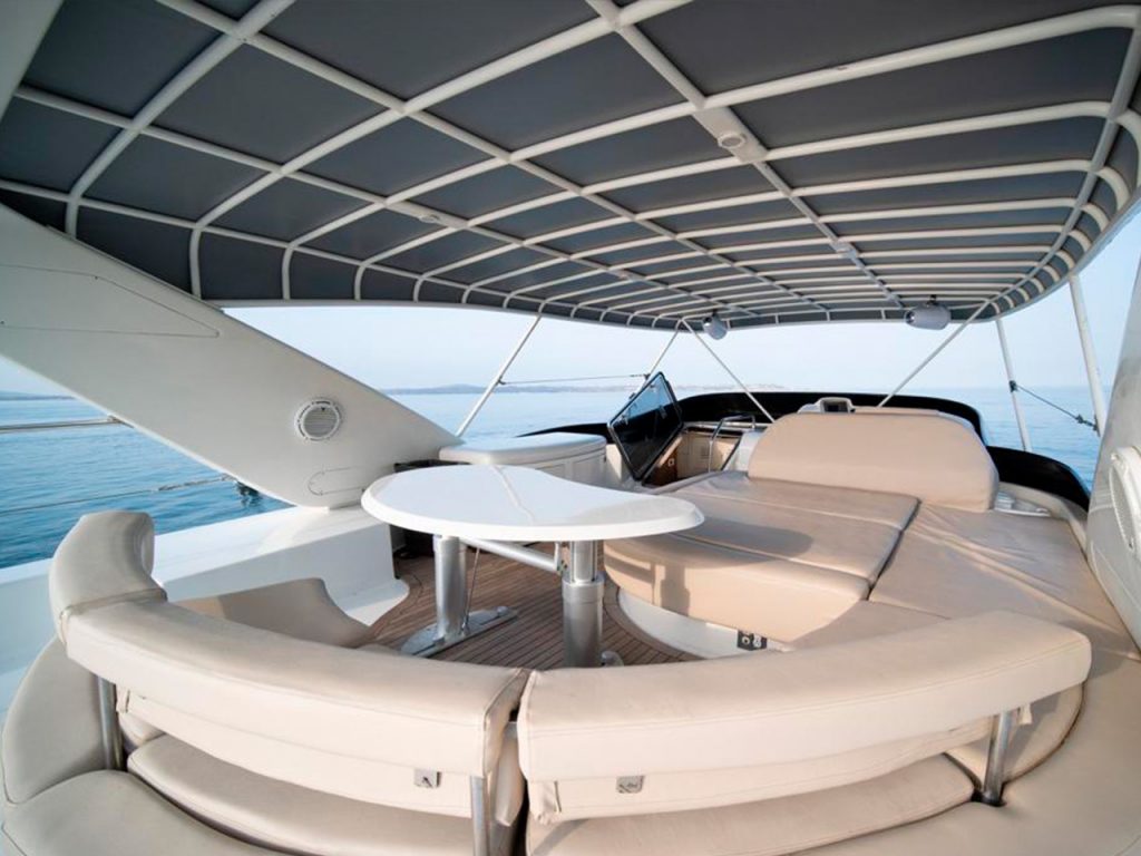 70 FT’ Azimut Yacht