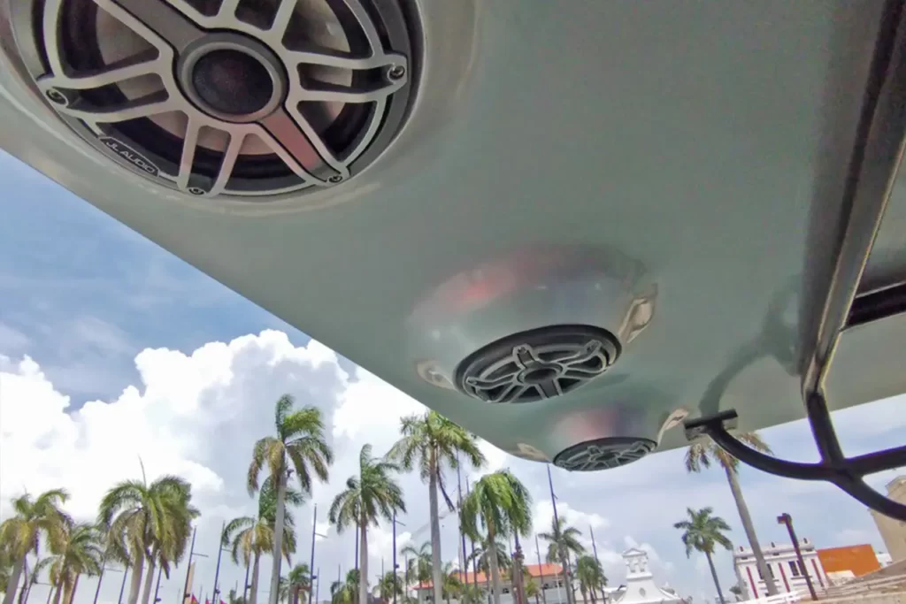 33Ft Speed Boat – Moon