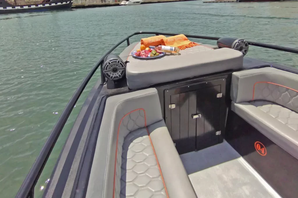 33Ft Speed Boat – Moon