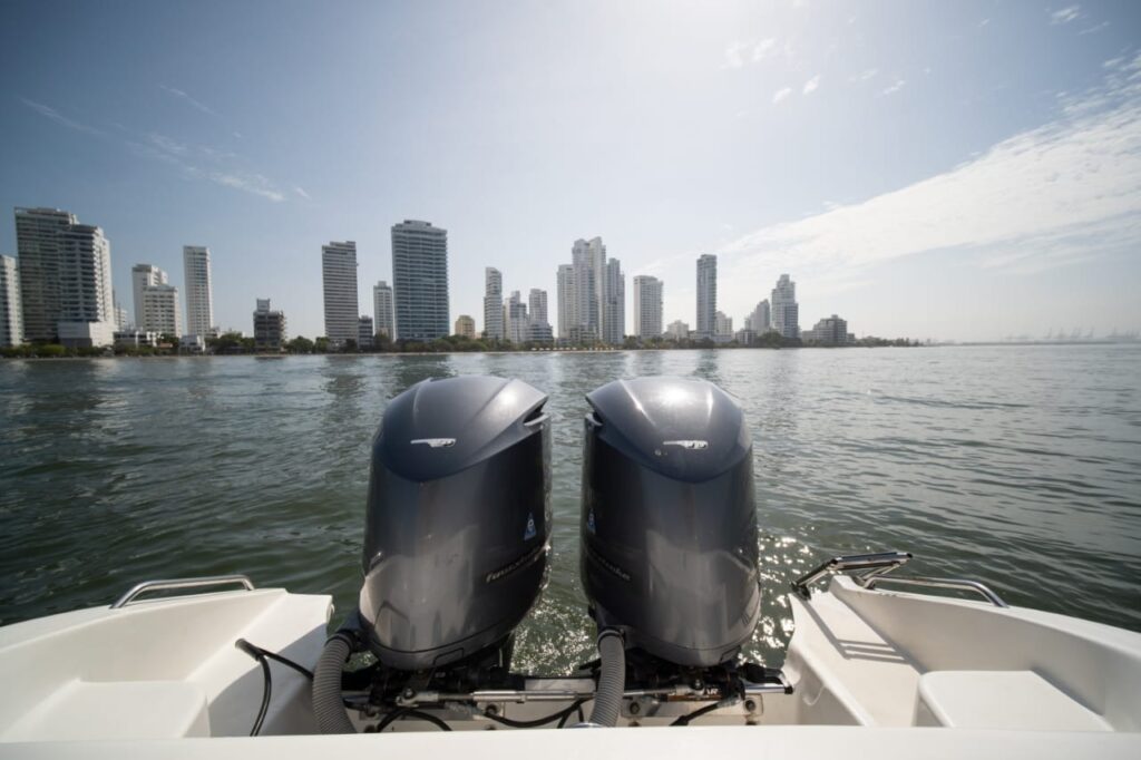 42 Ft Speed Boat – High Land