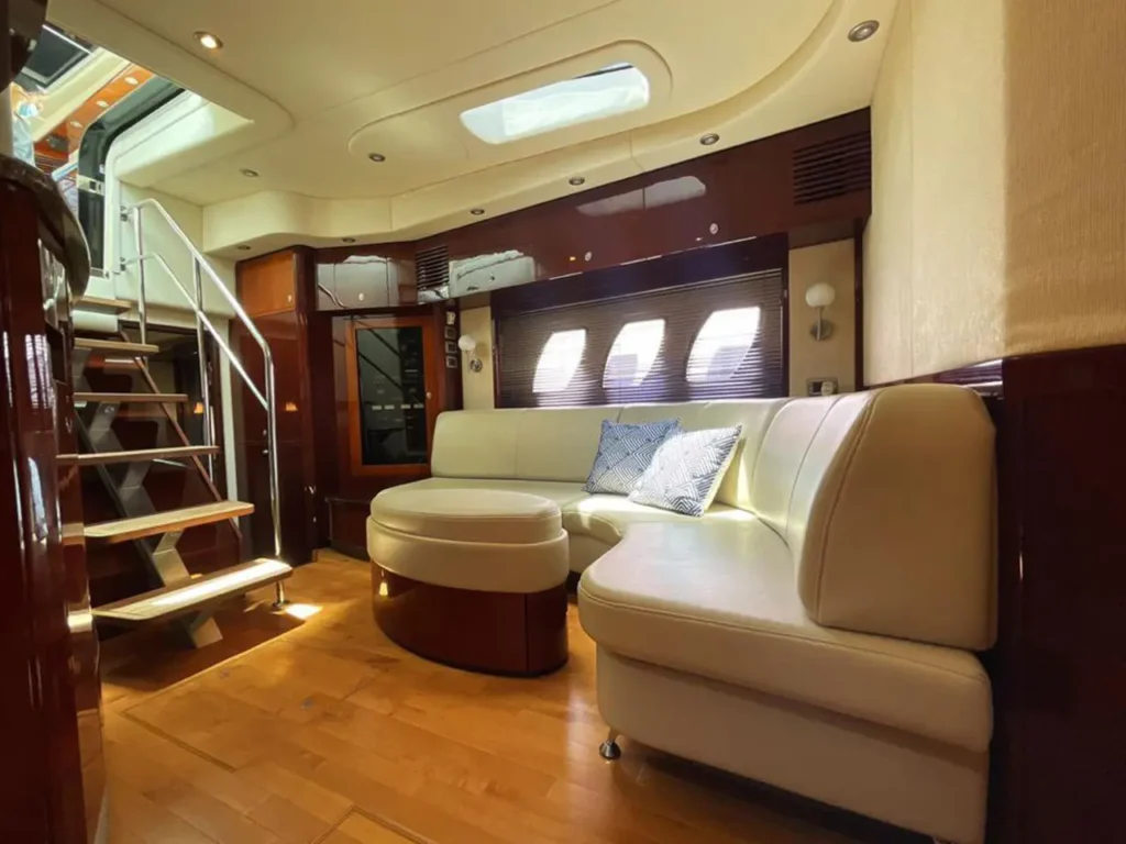 64 Ft Sea Ray – Luxury Yacht