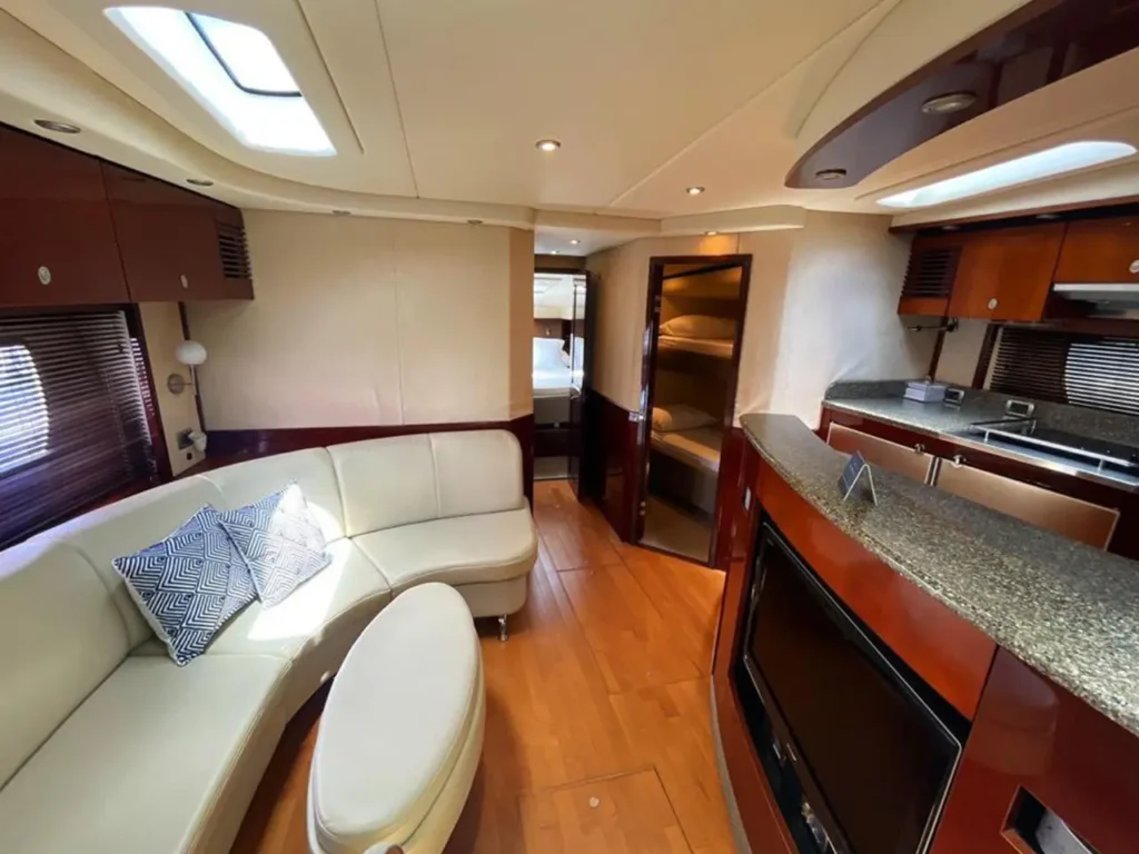 64 Ft Sea Ray – Luxury Yacht